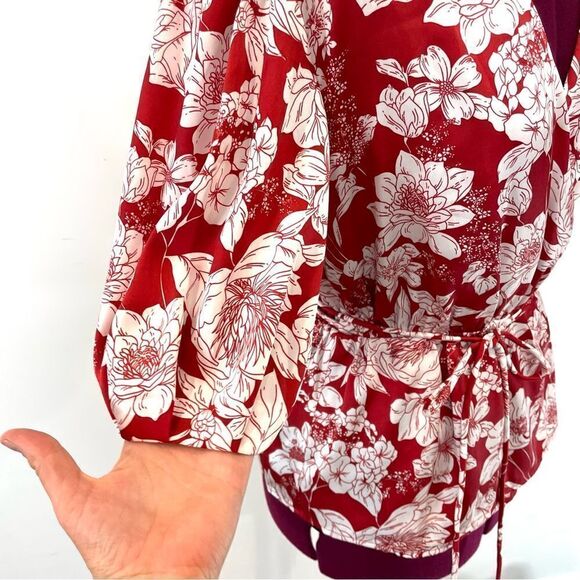 Rebecca Minkoff Red White Mary Floral-Print Wrap Top Wrap Blouse Puff sleeves M - Picture 4 of 12